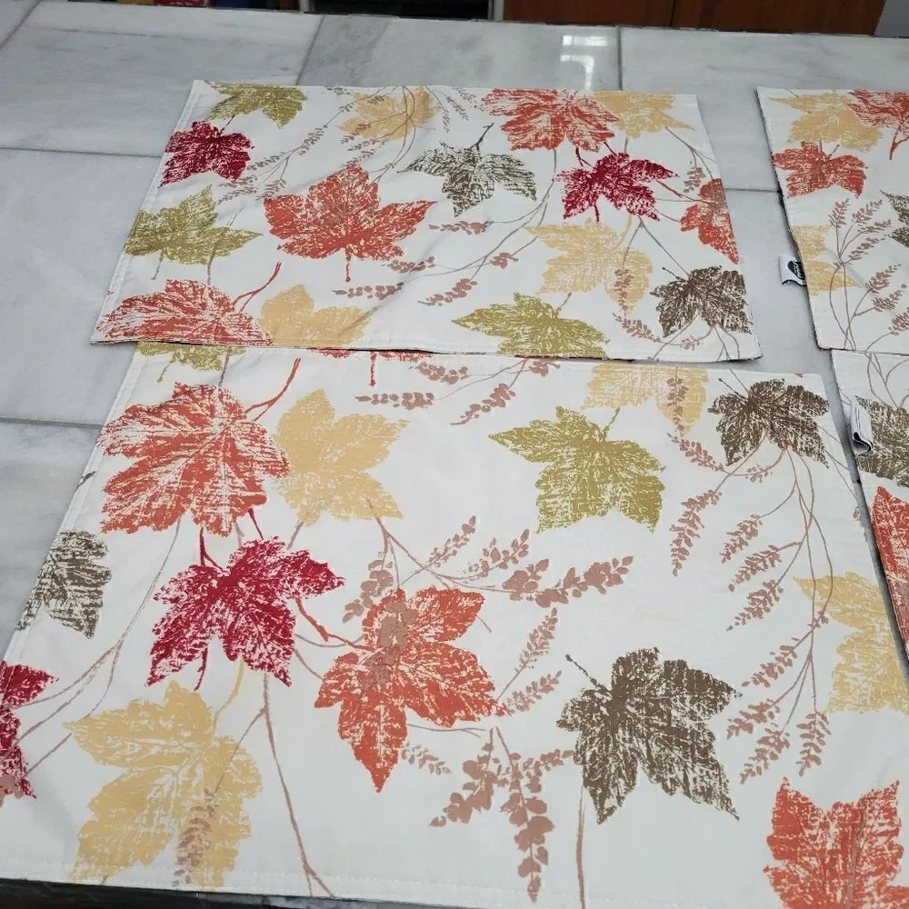 Food Network Thanksgiving Autumn Maple Leaves Place Mats Set of 4